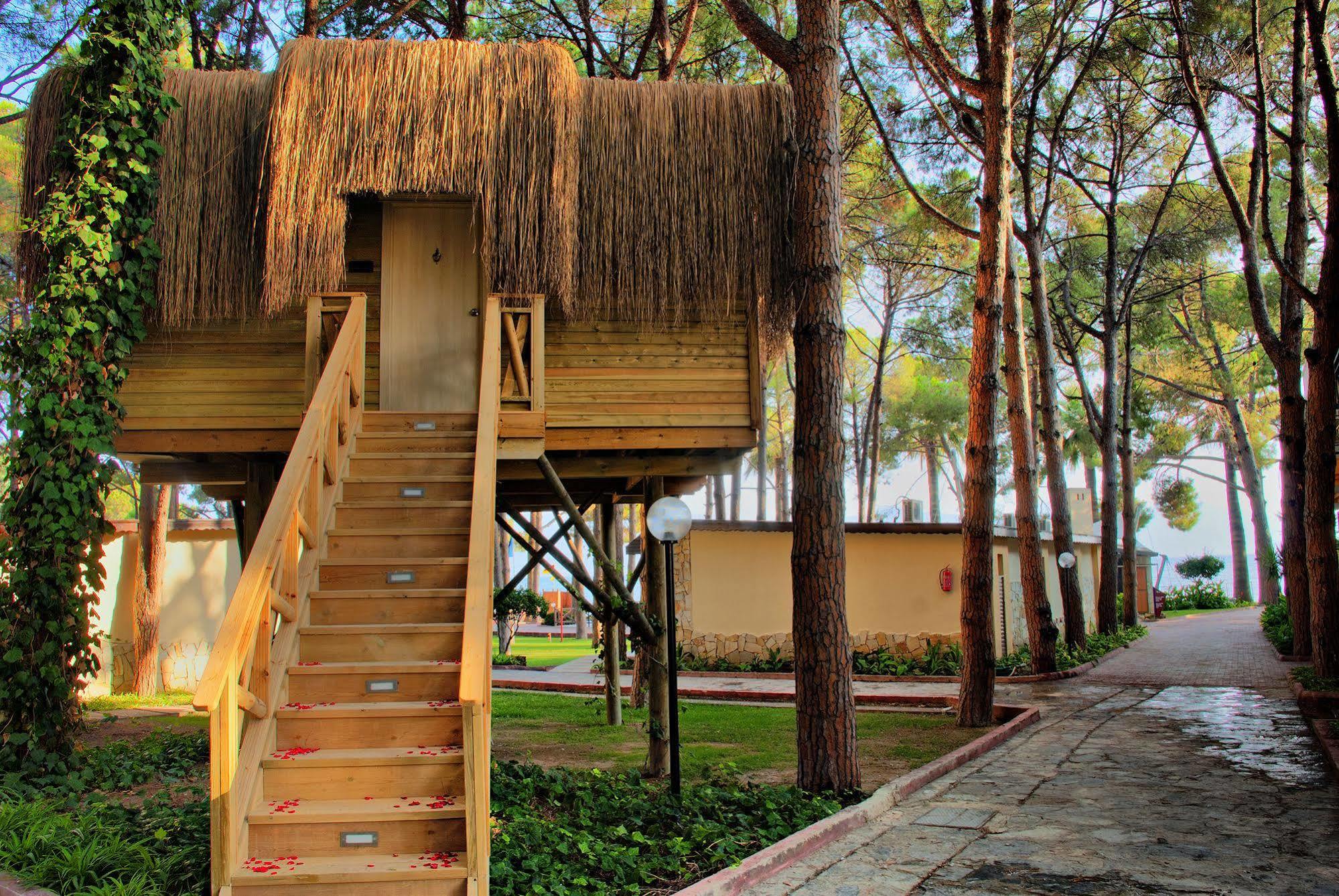 Omer Holiday Resort 쿠사다시 외부 사진