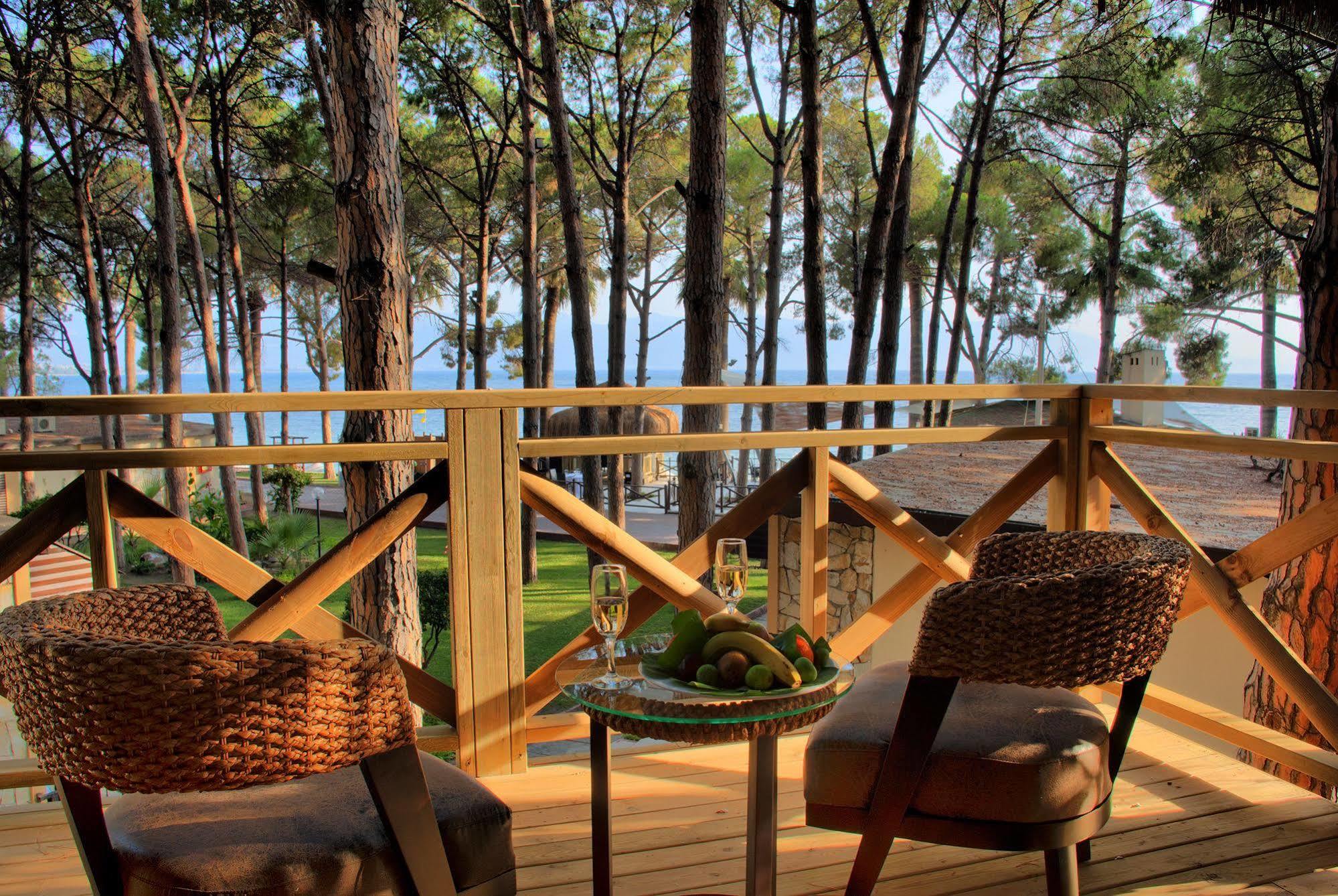 Omer Holiday Resort 쿠사다시 외부 사진