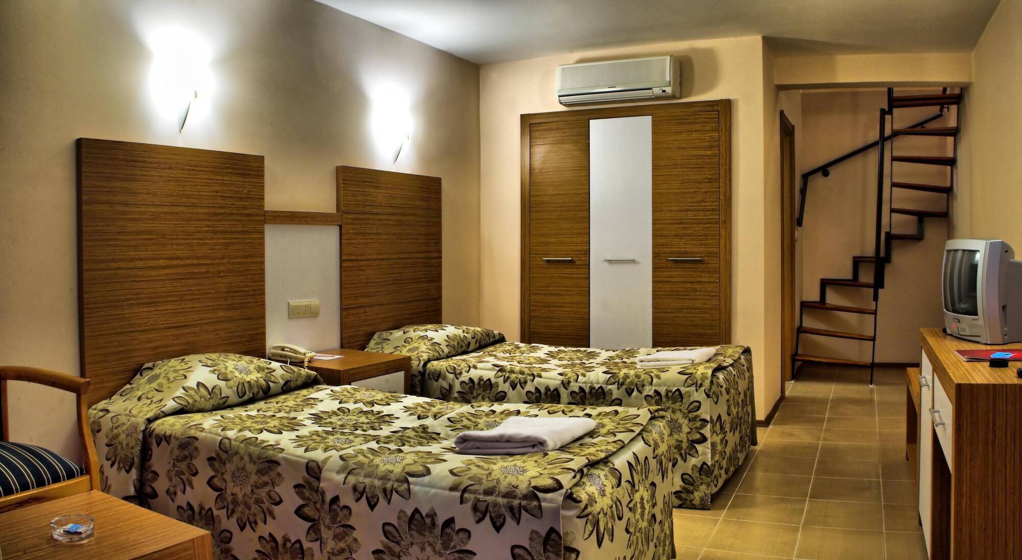 Omer Holiday Resort 쿠사다시 외부 사진